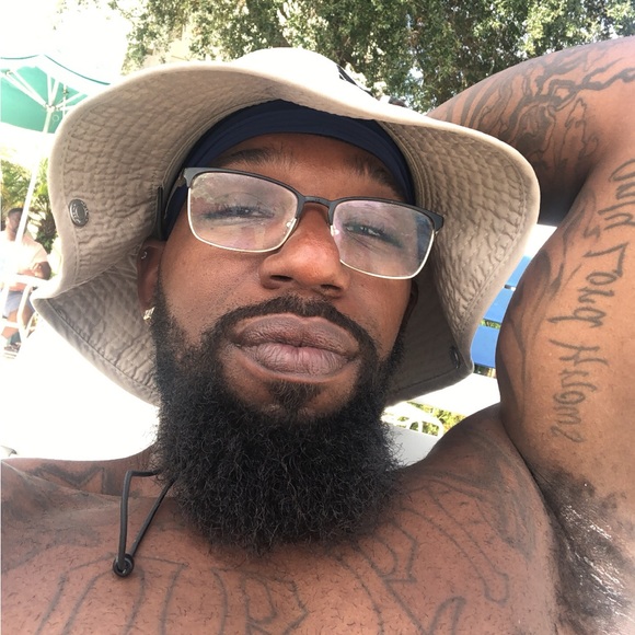 MEET YOUR POSHER , Ahkeem The😎General Bowens - Picture 1 of 6